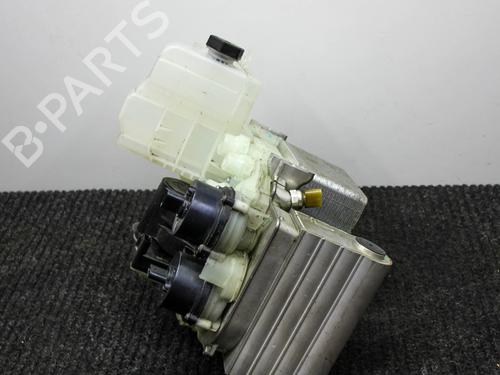 Elektronische module TESLA MODEL Y (5YJY) EV Performance All-wheel Drive | BP28823141M83 