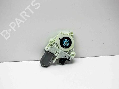 Used Left front window motor TESLA MODEL Y (5YJY) EV Performance All-wheel Drive (534 hp) 28822974