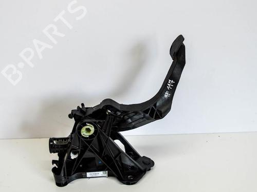 Used Clutch pedal SKODA OCTAVIA III (5E3, NL3, NR3) 1.6 TDI (90 hp) 14685977
