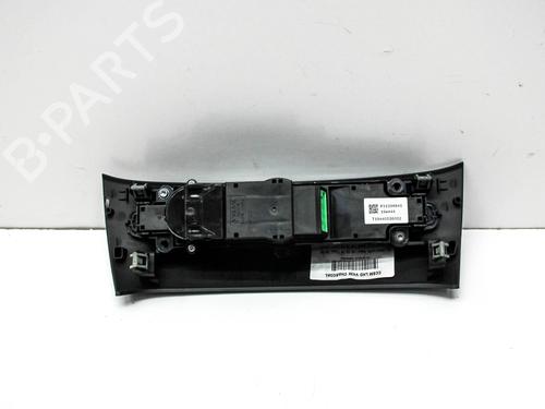 Switch VOLVO V60 II Cross Country (227) T5 AWD | BP28822795I30 