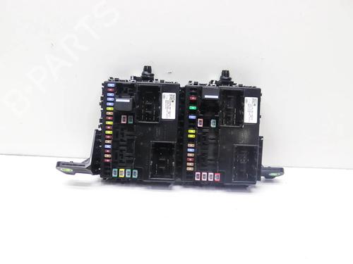 Used Fuse box LAND ROVER RANGE ROVER SPORT III (L461) P440e PHEV AWD (441 hp) 31020654