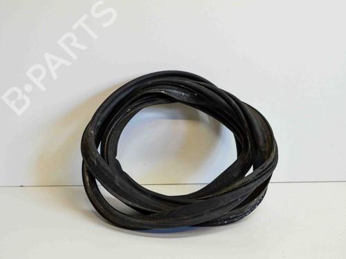 Used Rubber door seal AUDI A4 B9 (8W2, 8WC) 2.0 TDI (150 hp) 14674050