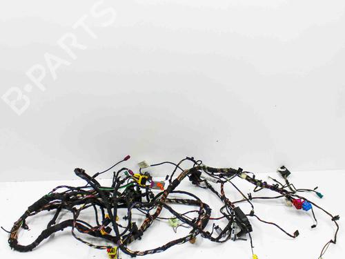 Używane Wiązka przewodów AUDI A4 B9 (8W2, 8WC) 2.0 TFSI quattro (249 hp) 17771769