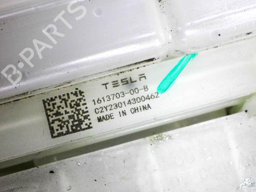 Elektronisk modul TESLA MODEL Y (5YJY) EV Performance All-wheel Drive | BP28823141M83 