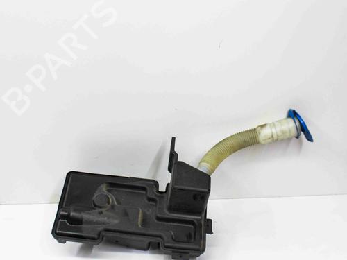 Used Windscreen washer tank VW TIGUAN (5N_) 2.0 TFSI 4motion (200 hp) 21811407