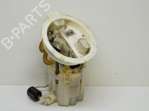 Used Fuel pump BMW 4 Coupe (F32, F82) 420 d (184 hp) 13933293