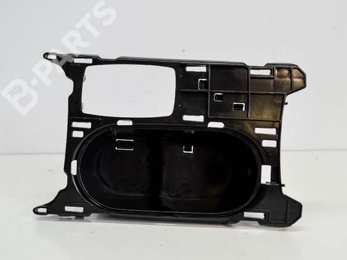 Porte-gobelet/Objets MERCEDES-BENZ CLA Coupe (C117) CLA 220 CDI / d (117.303) (170 hp) 6499587
