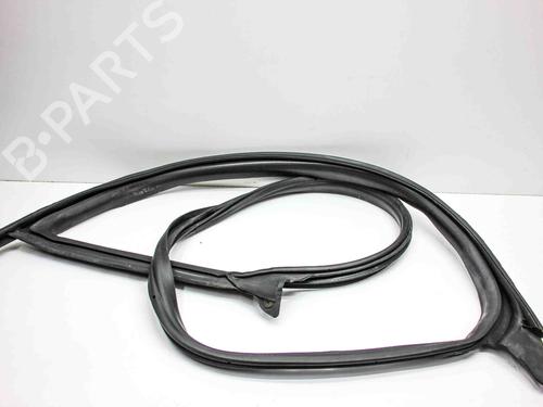 Gummiliste TESLA MODEL 3 (5YJ3) EV AWD (351 hp) 29127940