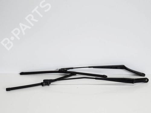 Used Front windshield wiper arm Front windshield wiper arm 14686285 14686285