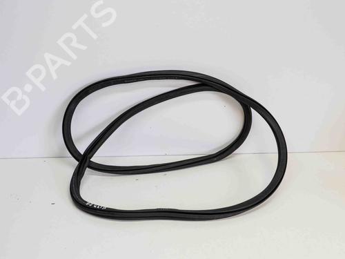 Gummiliste VW GOLF VII (5G1, BQ1, BE1, BE2) 1.6 TDI (105 hp) 14689702