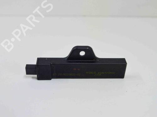 Used Electronic module BMW 5 Touring (F11) 530 d (245 hp) 13387542