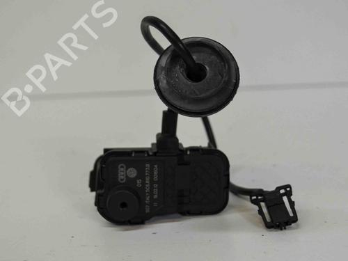 Tankdæksel VW JETTA IV (162, 163, AV3, AV2) 1.6 TDI (105 hp) 8146499