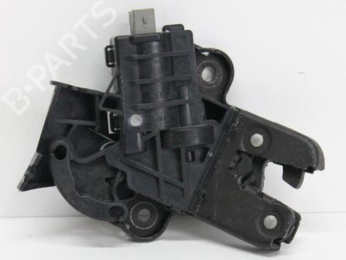 Used Tailgate lock VW PASSAT B5 (3B2) 1.8 (152 hp) 28821932