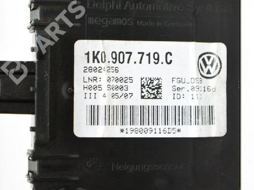 Control unit VW TOURAN (1T1, 1T2) 1.9 TDI | BP7913403M11 