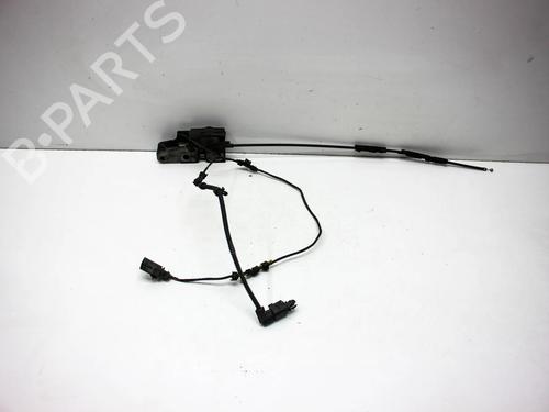 Used Hood lock Hood lock VW CC B7 (358) 2.0 TFSI (200 hp) 33250261 33250261