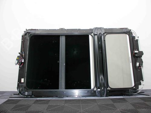 Sunroof AUDI Q7 (4LB) 3.0 TFSI quattro | BP29373555C124 