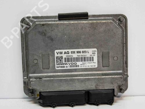 Used Engine control unit (ECU) VW POLO V (6R1, 6C1) 1.2 (60 hp) 6498134