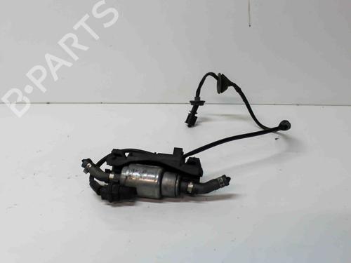 Used Injection pump VW TOURAN (1T3) 1.6 TDI (105 hp) 8851704