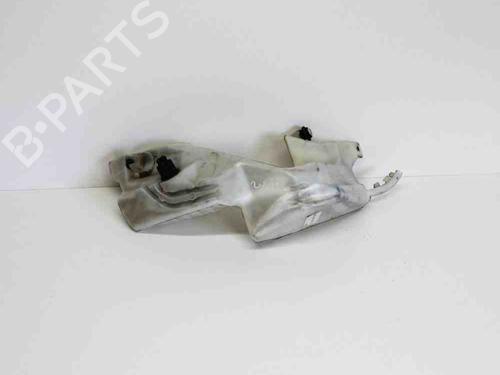 Używane Zbiornik płynu spryskiwaczy AUDI A4 B6 (8E2) 1.9 TDI (130 hp) 6485320