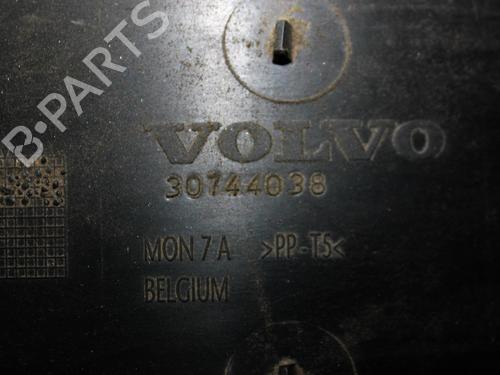 Wheel arch VOLVO C30 (533) 2.0 D | BP26512813C56 