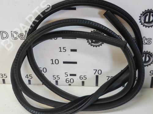 Used Rubber door seal FORD KUGA II (DM2) 1.5 TDCi (120 hp) 14672405