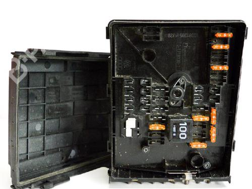 Fuse box VW TOURAN (1T1, 1T2) 1.9 TDI | BP6492438E1 