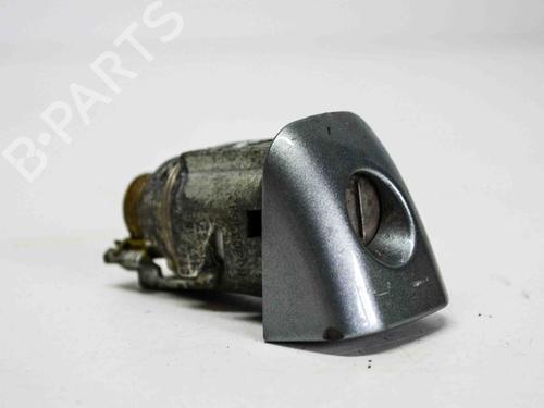 front-right-exterior-door-handle-seat-leon-1p1-20-tdi-16v-2005-2006-2007-2008-2009-2010-2011-2012-2013-6492689 main image