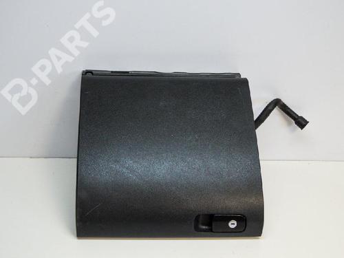 Used Glove box VW GOLF PLUS V (5M1, 521) 1.9 TDI (105 hp) 6496234
