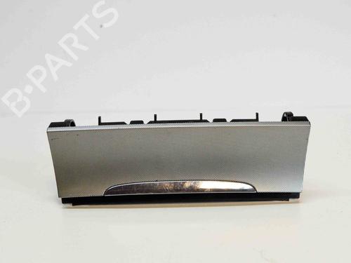 Cendrier VW PASSAT B6 Variant (3C5) 2.0 TDI (140 hp) 14692661