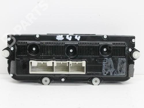 Used Climate control VW GOLF V (1K1) 2.0 TDI (140 hp) 6487579