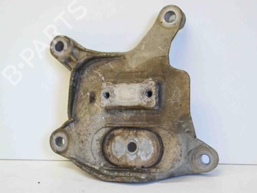 Used Support AUDI A4 B9 (8W2, 8WC) 2.0 TDI (150 hp) 14674060