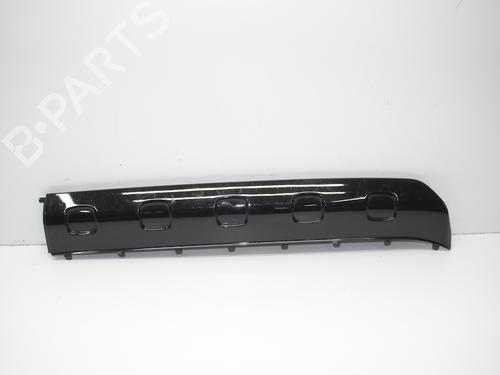 Used Front bumper spoiler Front bumper spoiler 38038225 38038225