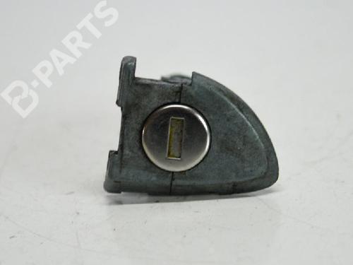 Used Front left lock VW PASSAT B7 Variant (365) 2.0 TDI (140 hp) 6493579