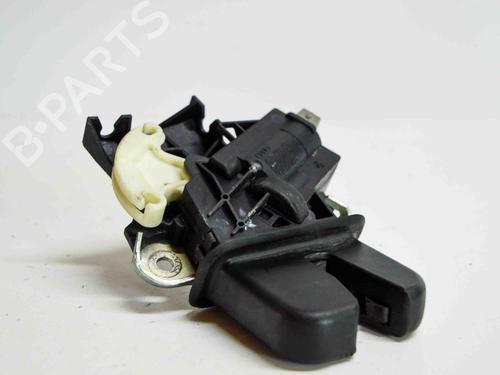 Used Tailgate lock AUDI A4 B8 (8K2) 2.0 TDI (143 hp) 6484231