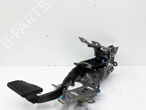 Used Pedal FORD ECOSPORT 1.0 EcoBoost (140 hp) 19651583