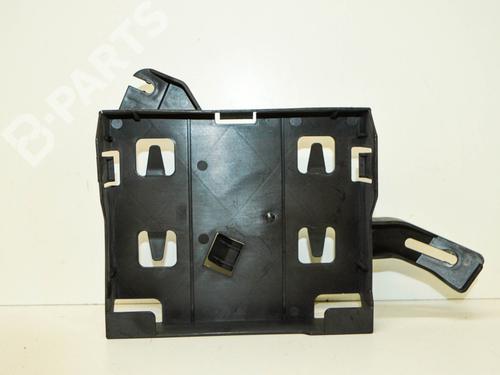 Used Support AUDI Q5 (8RB) 3.2 FSI quattro (270 hp) 10621221