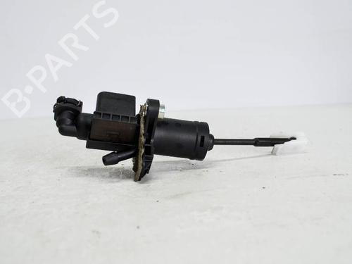 Used Clutch slave cylinder AUDI A1 (8X1, 8XK) 1.2 TFSI (86 hp) 14687920