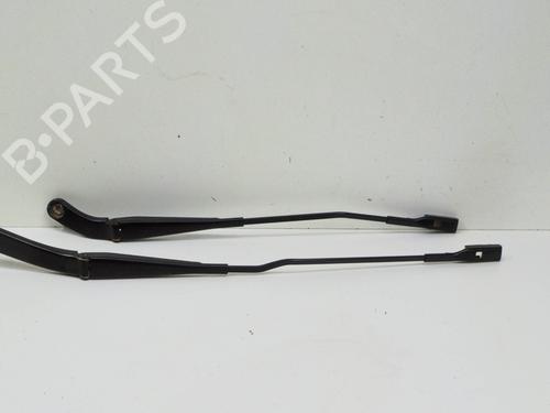Used Front wipers mechanism AUDI A4 B8 (8K2) 2.0 TDI (136 hp) 14681940