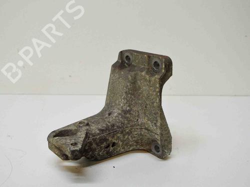 Used Engine mount BMW 4 Coupe (F32, F82) 420 d (184 hp) 14678639