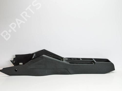 Used Middle console SKODA OCTAVIA III (5E3, NL3, NR3) 1.6 TDI (90 hp) 14685980