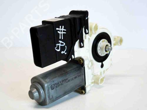 Motor elevalunas trasero izquierdo VW GOLF IV (1J1) 1.9 TDI (101 hp) 6492338