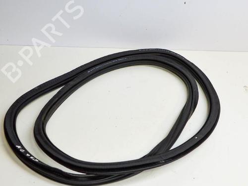 Gumowa uszczelka drzwi AUDI A4 B9 (8W2, 8WC) 2.0 TDI 8W5833721B