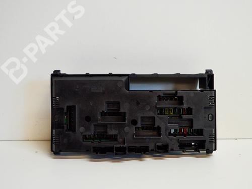 Fuse box BMW 5 (F10) 535 i xDrive (306 hp) 10620168