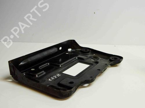 Used Support MERCEDES-BENZ A-CLASS (W176) A 180 CDI / d (176.012) (109 hp) 14670128