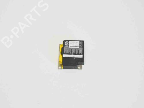 Airbag styreenhed VW PASSAT B6 (3C2) 1.6 FSI (115 hp) 7912483