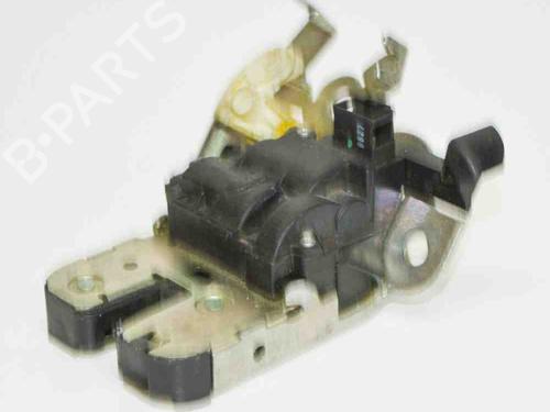 Bagklap lås AUDI Q5 (8RB) 2.0 TDI (190 hp) 8852256