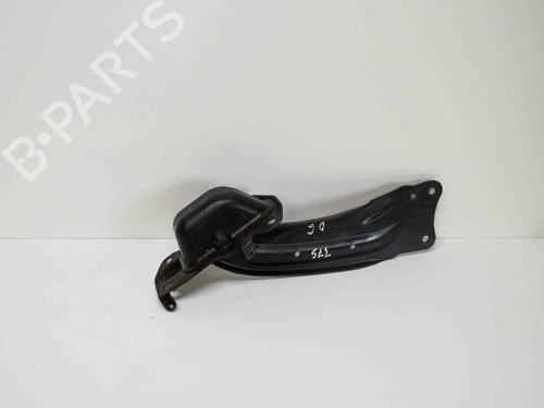 Used Right rear suspension arm VW PASSAT B7 Variant (365) 2.0 TDI (140 hp) 16273577