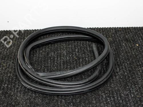 Used Rubber door seal BMW X1 (E84) sDrive 28 i (245 hp) 28821731