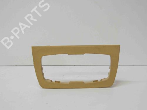 switch-bmw-3-f30-f80-328-i-9218531a-2011-2012-2013-2014-2015-2016-2017-2018-8851335 main image