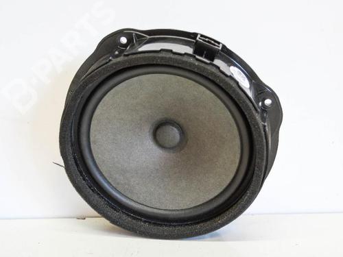 Used Speaker AUDI A3 Convertible (8V7, 8VE) 2.0 TDI (150 hp) 6502124